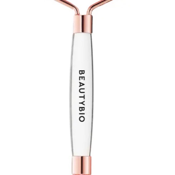 Rose Quartz double ended roller for face. - Picture 4 of 4